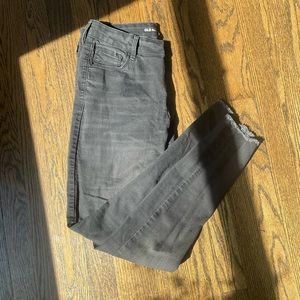 Size 6 Old Navy Mid Rise Black Skinny Jeans